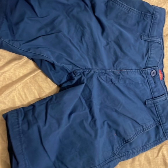 Navy blue - Picture 2 of 4